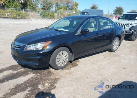2011 Honda Accord 2.4 Lx z USA, uszkodzony, nr VIN 1HGCP2F39BA145462